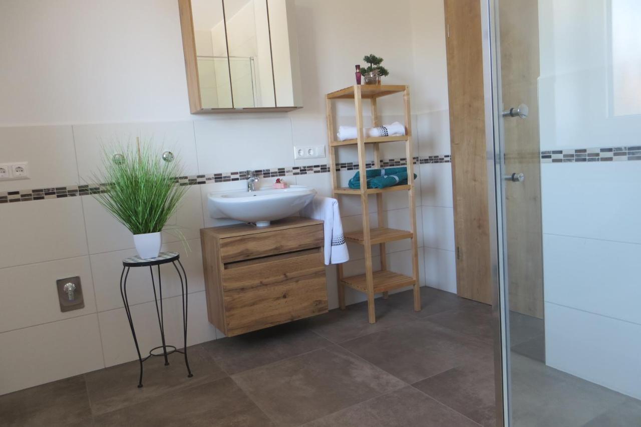 Ferienwohnung Ponyhof Adam Urlaub auf dem Bauernhof Eschlkam Exterior foto
